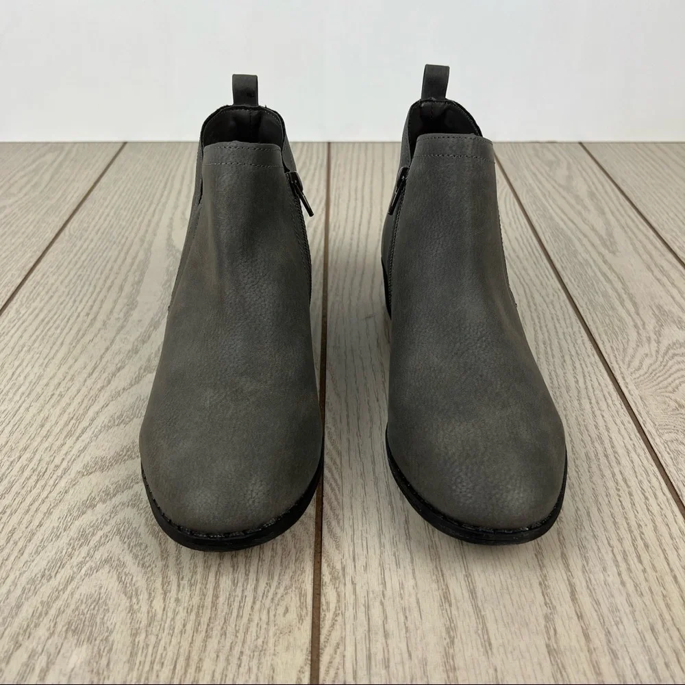 Sun + Stone Cadee Block Heel Ankle Bootie 9.5W Grey Faux Leather $50